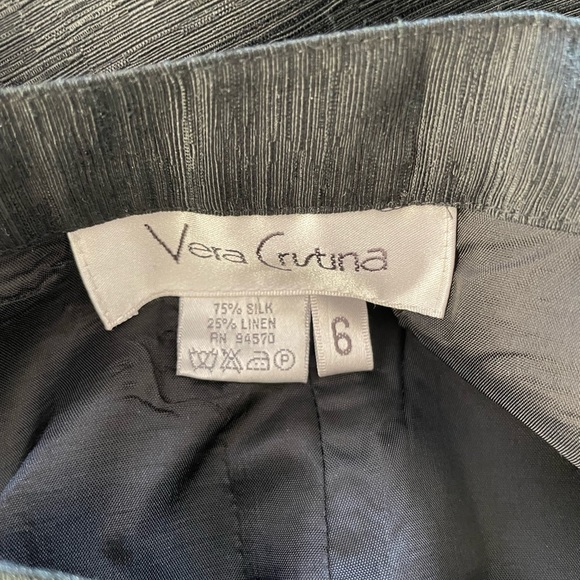 Ladies 2 piece suit. Vera Cristina. Silk/Linen. Small jacket/Size 6 trousers. - Picture 7 of 10